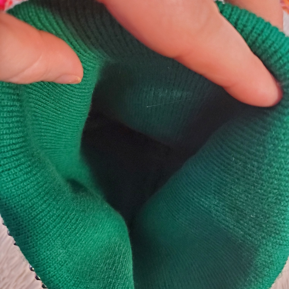 IRISH beanie🍒 - Picture 6 of 7